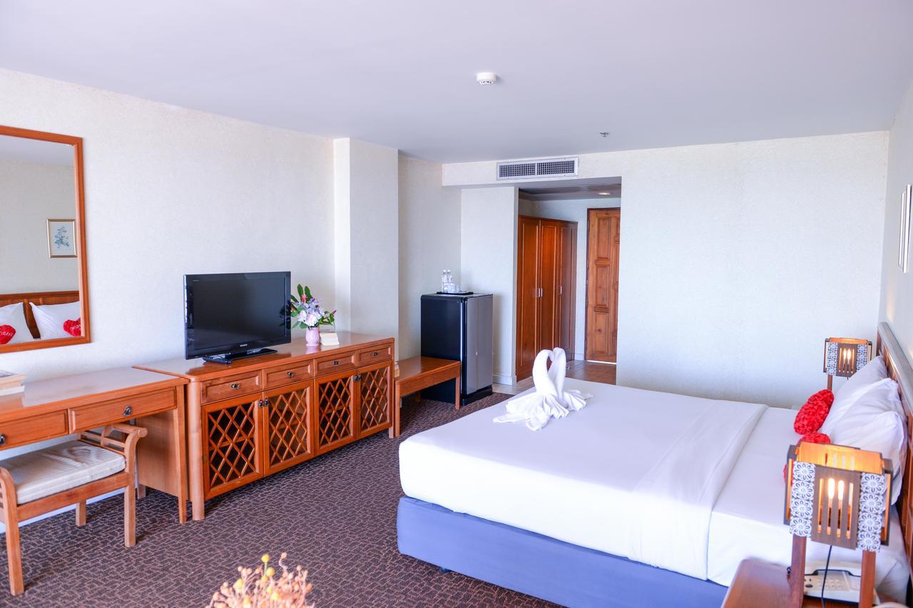 Sandy Spring Hotel Паттайя Экстерьер фото